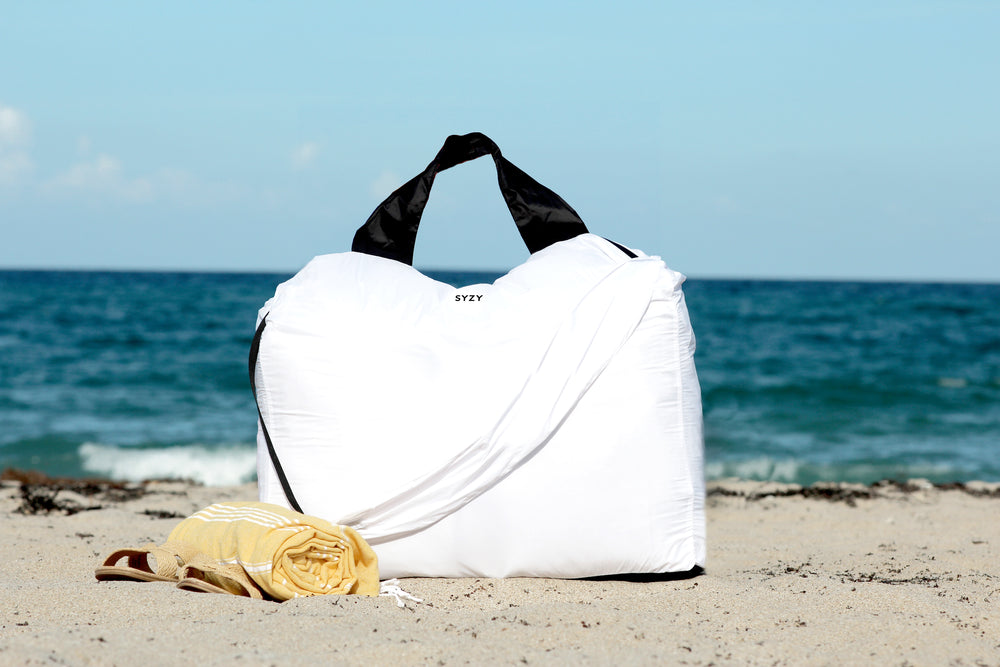 BLACK & WHITE RHOM WEEKENDER BAG